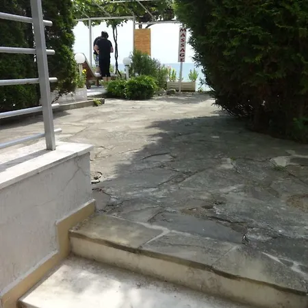 Evridika 公寓 内塞伯尔